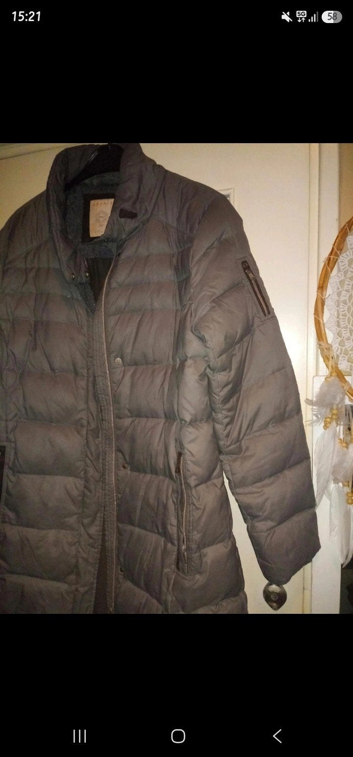 Stijlvolle grijze gewatteerde jas - Maat M, Kleding | Dames, Maat 38/40 (M), Ophalen of Verzenden, Onbekend, Grijs