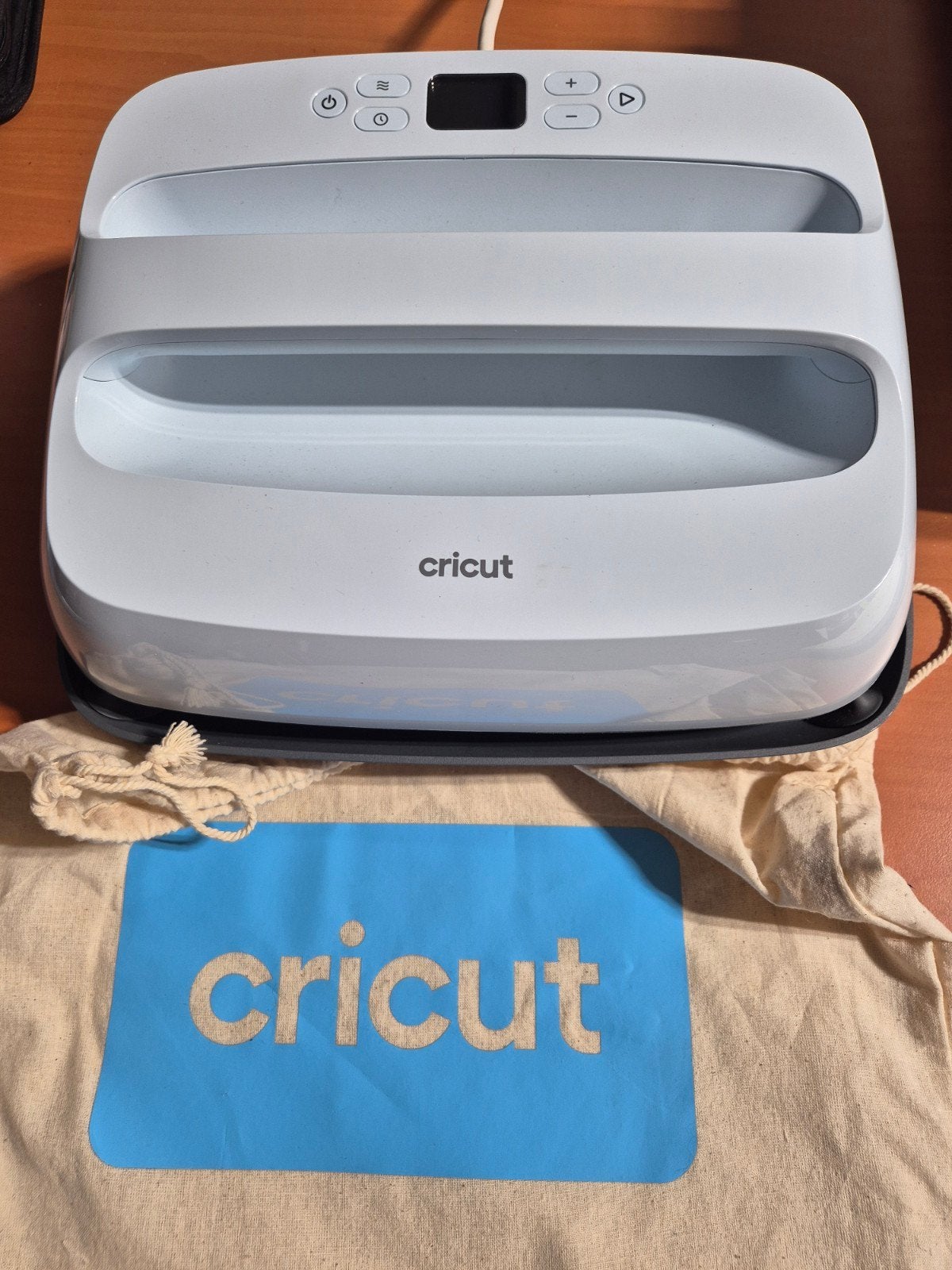 Cricut EasyPress 3 Large 10 x 12 inch (25,4 cm x 30,48 cm), Hobby en Vrije tijd, Knutselen, Overige thema's, Ophalen of Verzenden