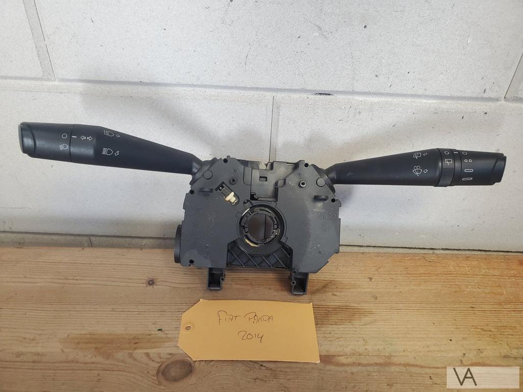 Fiat Panda 2012 - 2020 stuurkolom schakelaar 07355583060 €30, Gebruikt, -, -, Ophalen of Verzenden