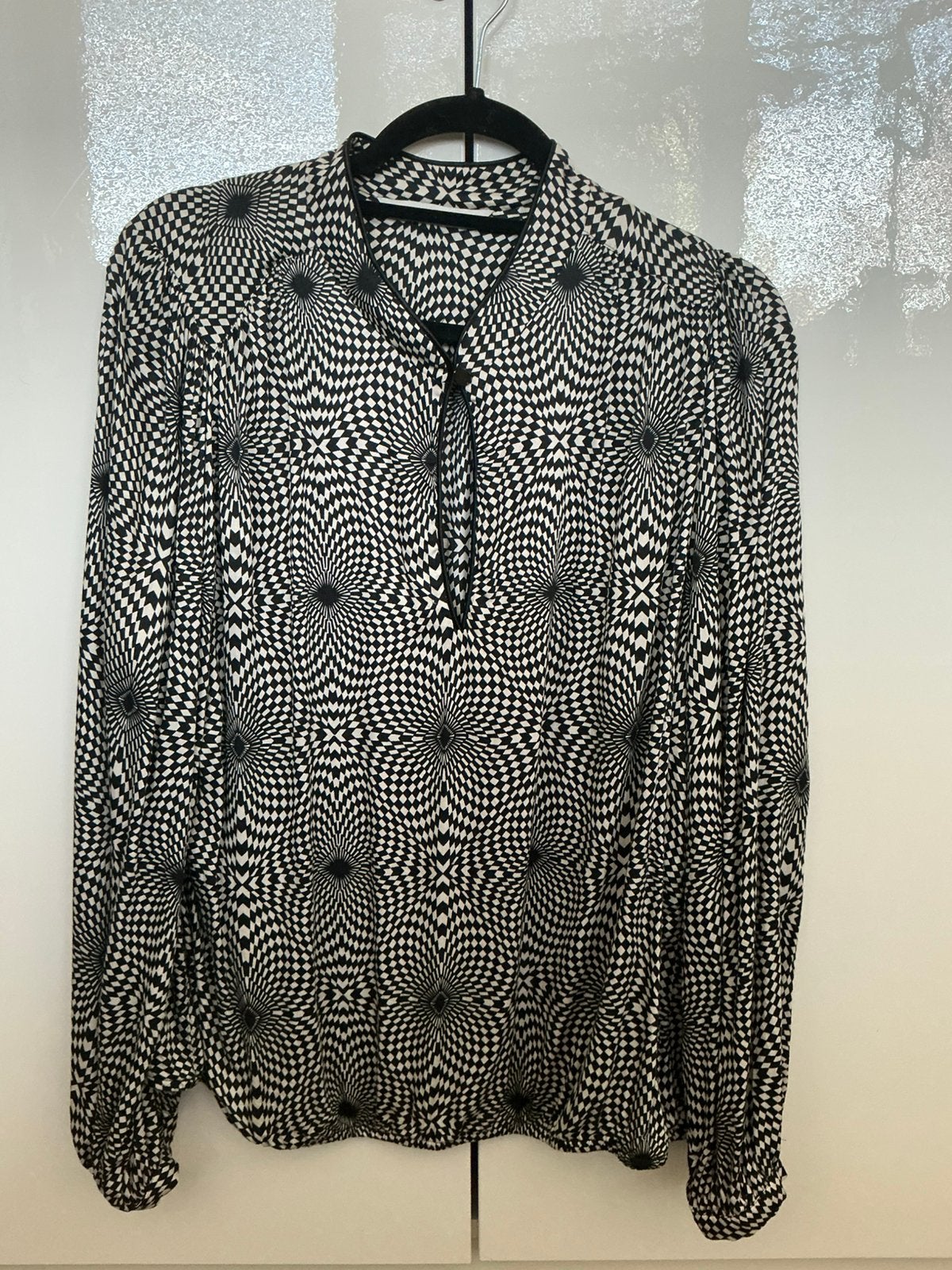 Summum top zwart wit maat 44 zo goed als nieuw., Kleding | Dames, Ophalen, Zo goed als nieuw, Maat 42/44 (L), Zwart