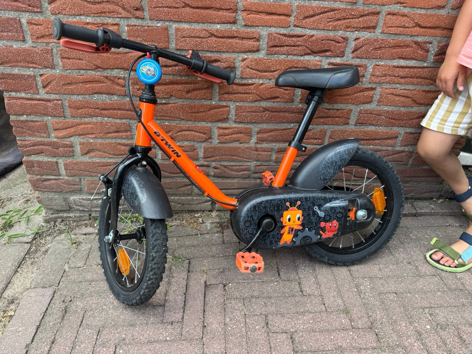 B’twin kinderfiets 14inch decathlon incl zijwieltjes, Ophalen, Zo goed als nieuw, Minder dan 16 inch, Zijwieltjes