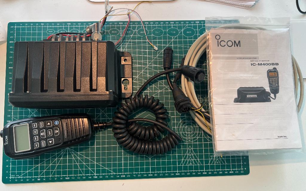 Icom marifoon VHF IC-M400BB te koop, Watersport en Boten, Ophalen of Verzenden, Zo goed als nieuw, Communicatie