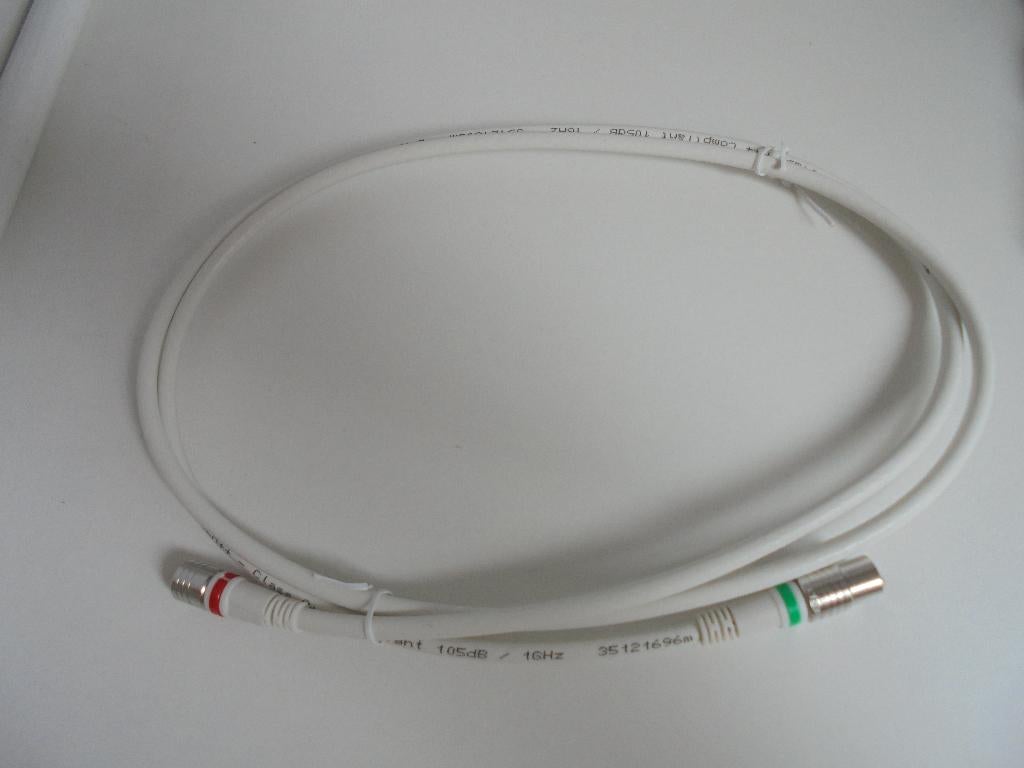 Coax kabel 2 meter nieuw, Audio, Tv en Foto, Audiokabels en Televisiekabels, Ophalen of Verzenden, Nieuw, 2 tot 5 meter, Coaxiale kabel