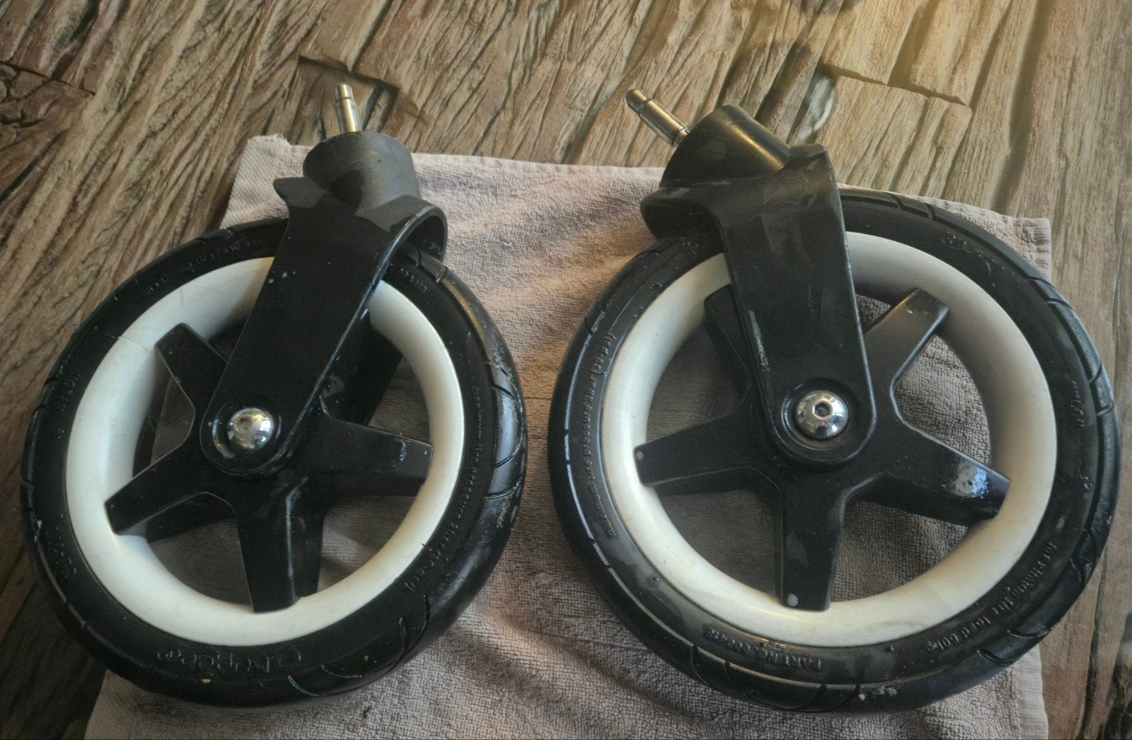 Bugaboo donkey  voorwielen, Kinderen en Baby's, Ophalen of Verzenden, Gebruikt, Overige merken
