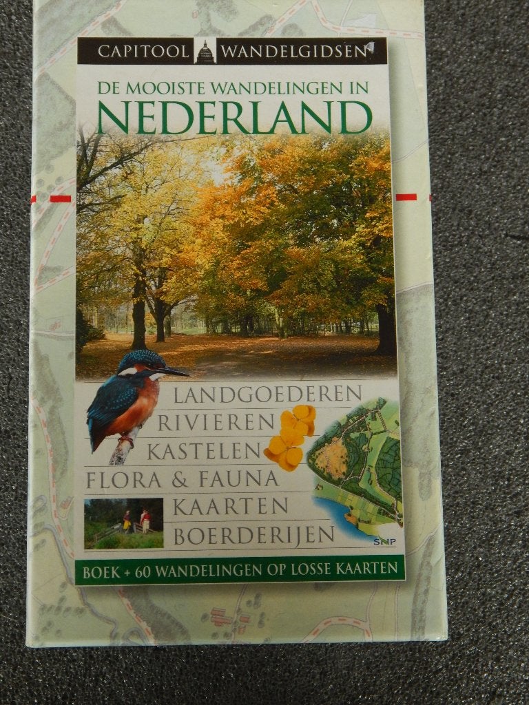 Capitool reisgids; De Mooiste Wandelingen van Nederland, Boeken, Reisgidsen, Capitool, Fiets- of Wandelgids, Ophalen of Verzenden