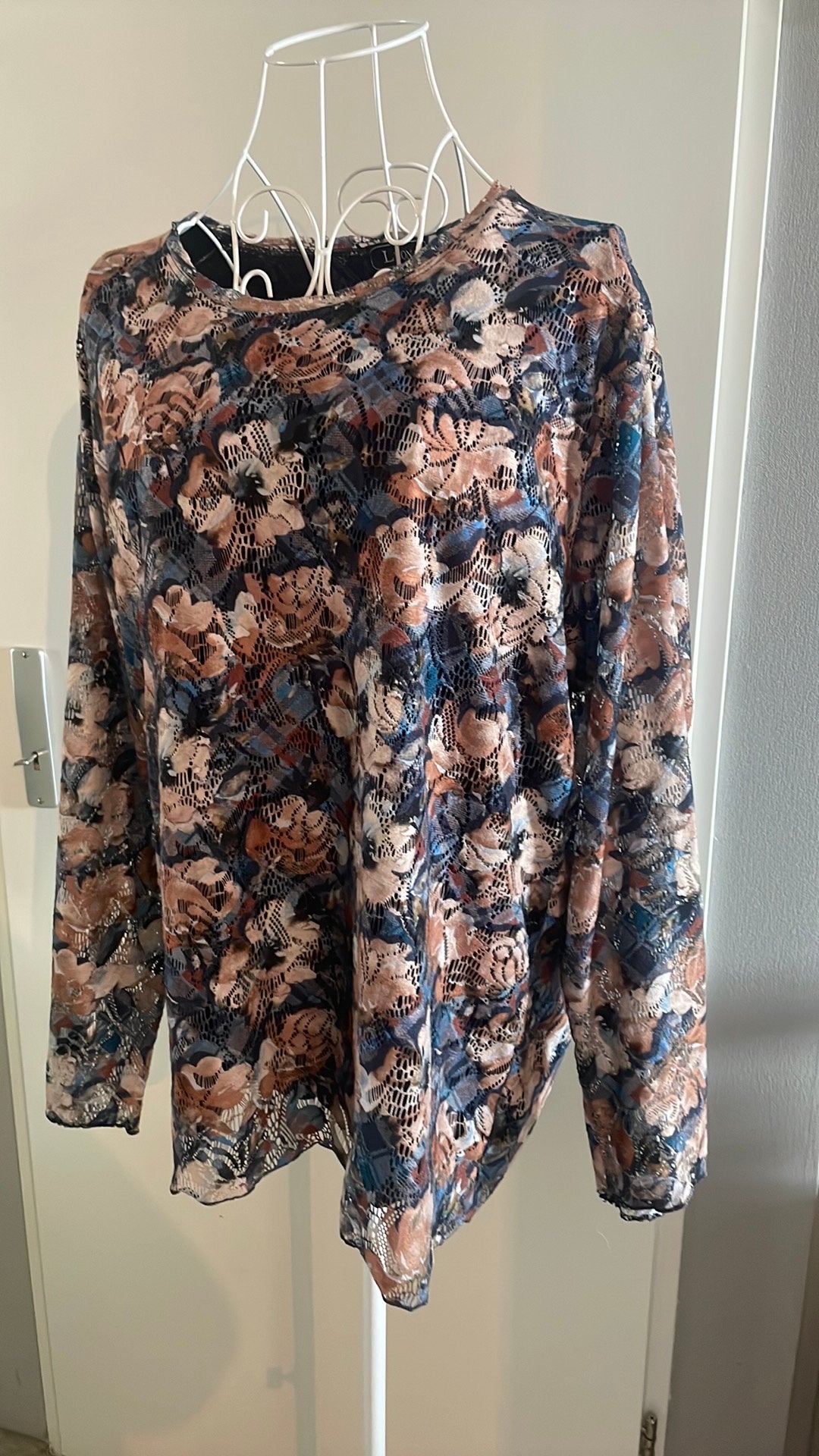 Trui van Leona, Kleding | Dames, Truien en Vesten, Ophalen of Verzenden, Zo goed als nieuw, Maat 46/48 (XL) of groter, Meerkleurig