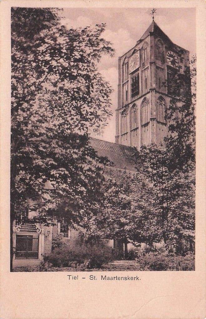 Tiel - St. Maartenskerk (gel. 1929), Ophalen of Verzenden, 1920 tot 1940, Gelopen, Gelderland