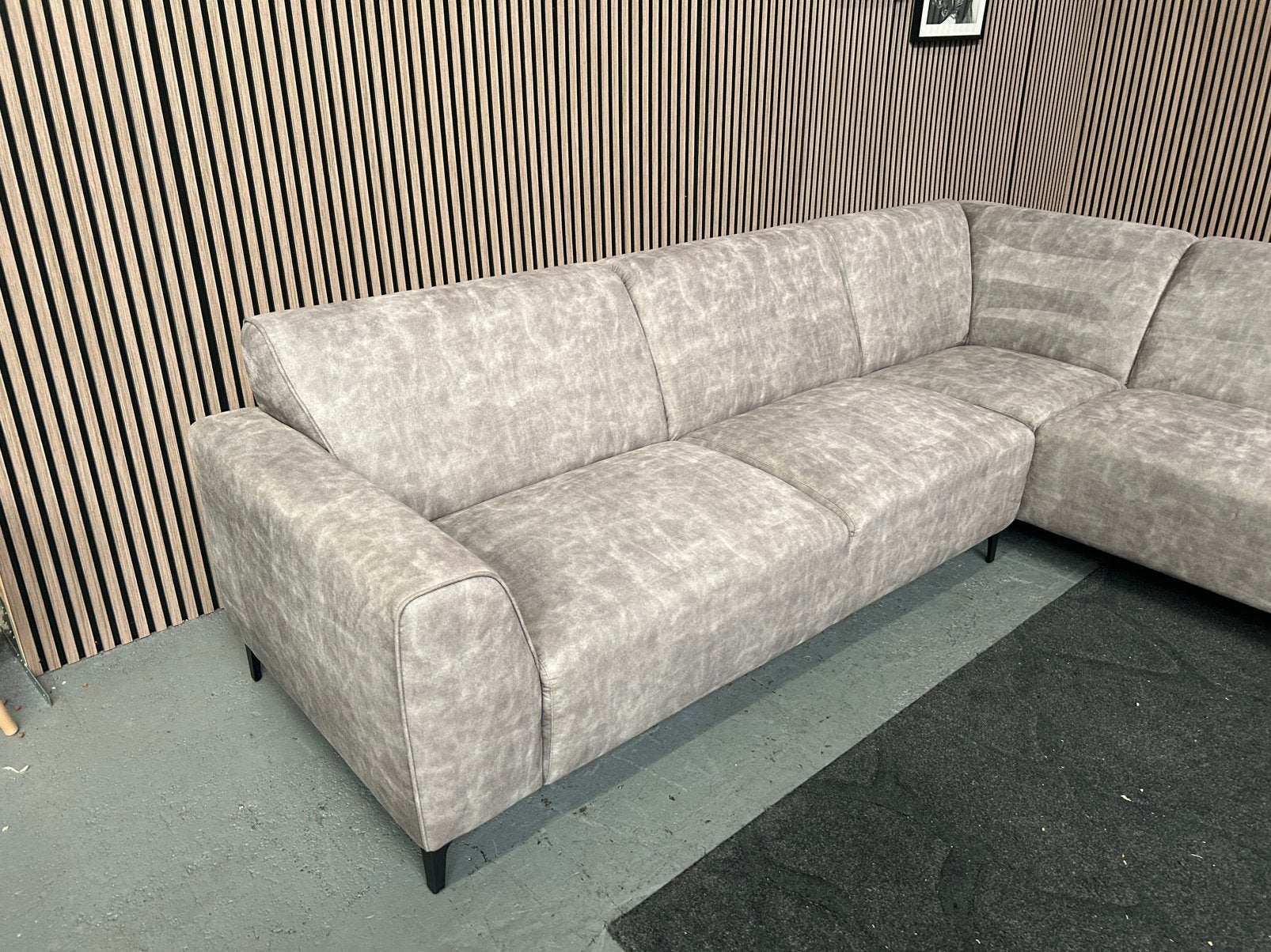 GRATIS LEVERING Hoekbank Velvet Grijs 278X210 GEREINIGD, 250 tot 300 cm, Ophalen of Verzenden, Zo goed als nieuw, Vierpersoons of meer