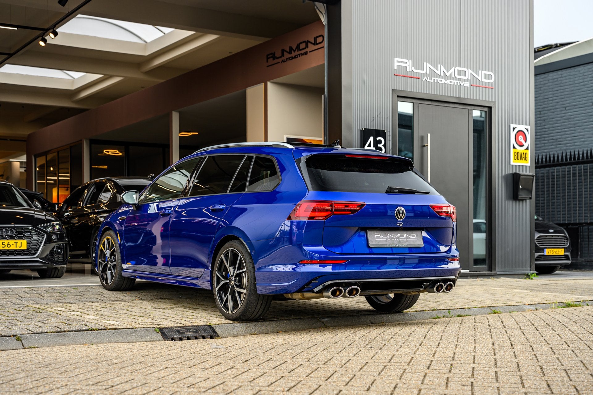 Volkswagen GOLF 2.0 TSI 4Motion R Variant Performance|H&K|Ca, Automaat, Dealer onderhouden, Stof, Gebruikt