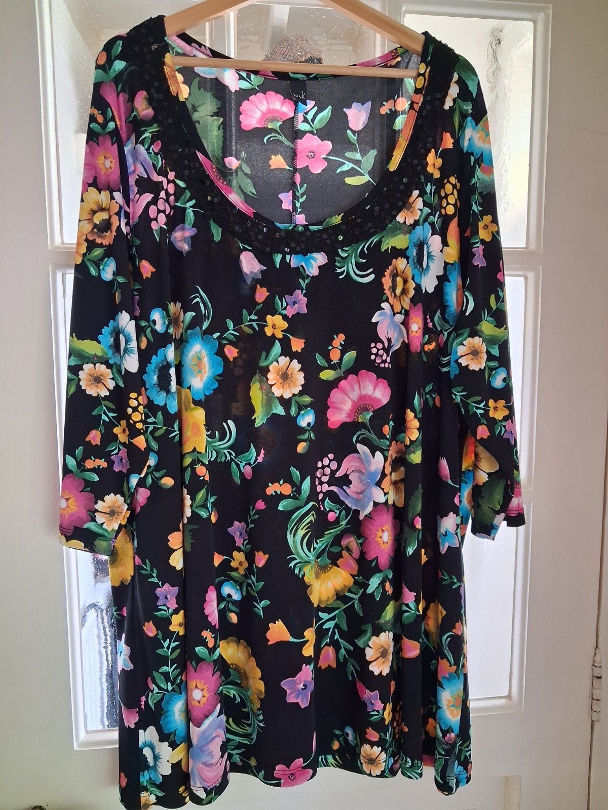 Yoek Tuniek XL 50/52 A-lijn met zwarte pailletten, Yoek, Ophalen of Verzenden, Zo goed als nieuw, Blouse of Tuniek