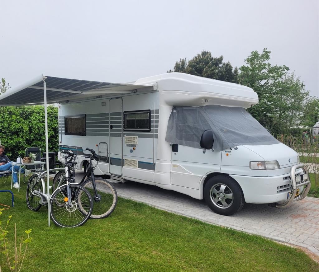 Fiat 230 Fendt Camper, Caravans en Kamperen, Campers, Particulier, Half-integraal