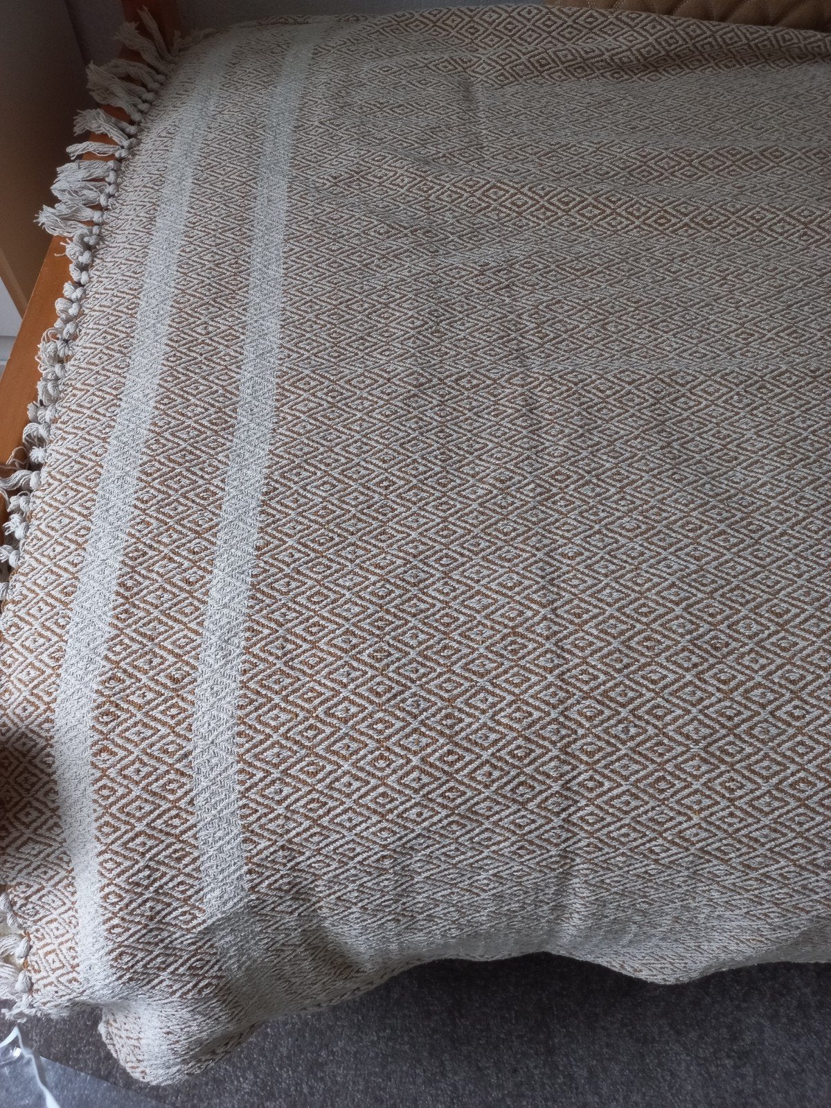 geruit zand beïge KLEED  of SPREI  met franjes, 200 cm of meer, Ophalen of Verzenden, Zo goed als nieuw, 200 cm of meer
