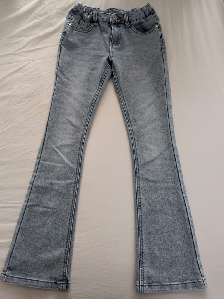 Stoere flared jeans maat 146, Broek, Meisje, Zo goed als nieuw, YOUNG