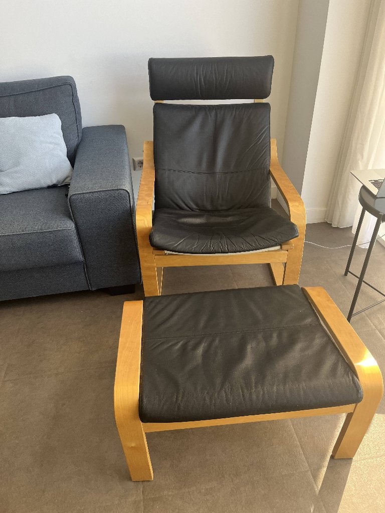 IKEA POANG - Leren fauteuil met voetenbank - Zwart en Hout, Huis en Inrichting, Fauteuils, Ophalen, Gebruikt, 75 tot 100 cm, 50 tot 75 cm