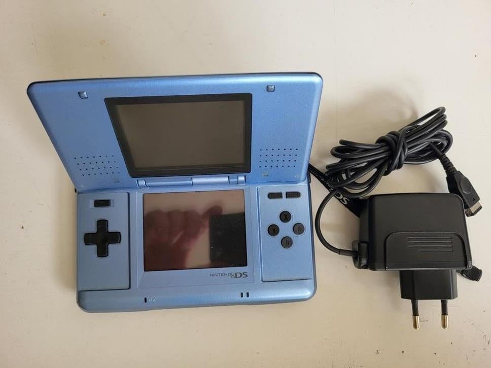 Nintendo DS Phat Blauw met oplader, Ophalen of Verzenden, Gebruikt, Blauw, DS Original of Phat
