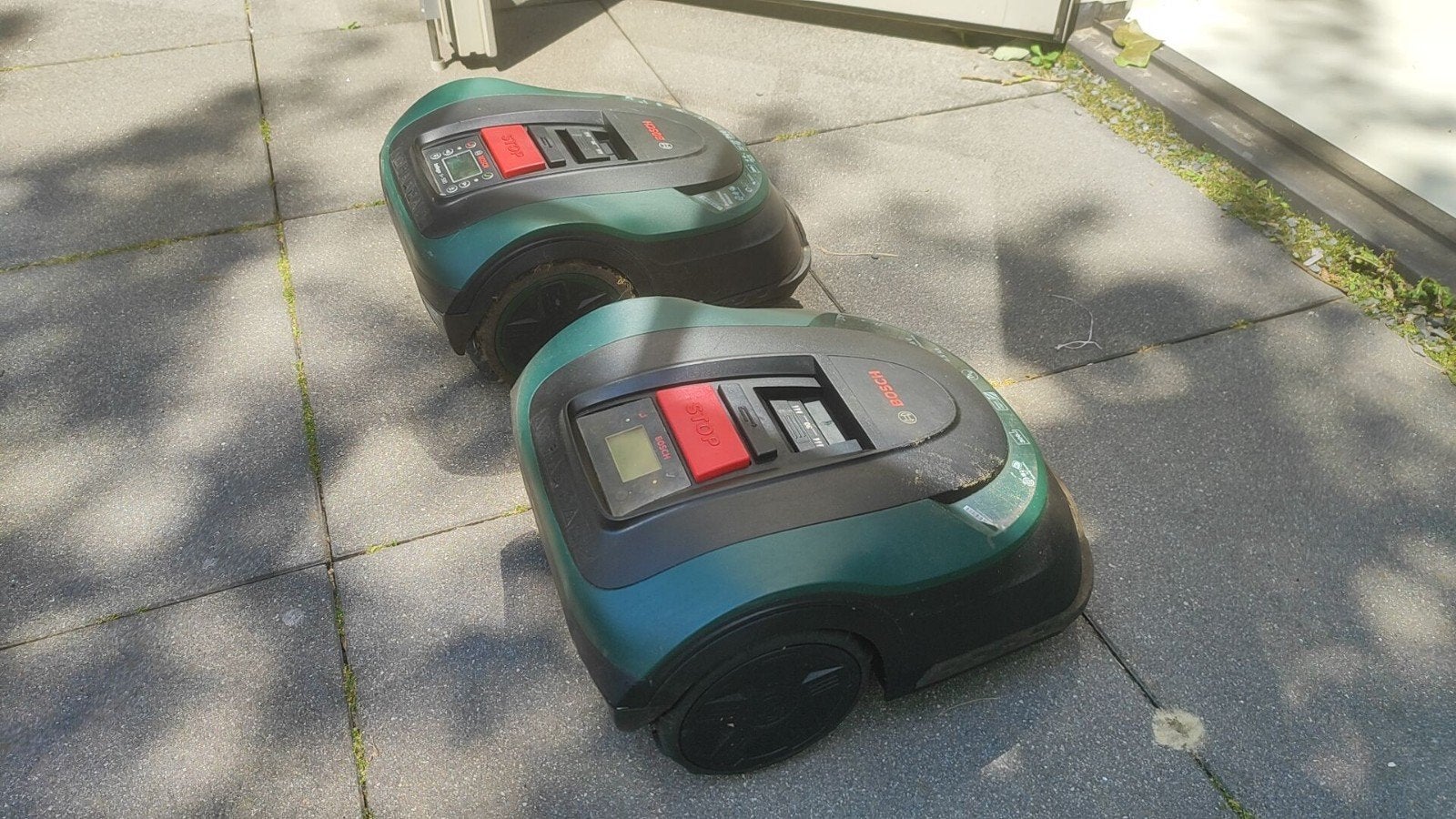 Bosch Indego Robotmaaiers - Set van 2, Tuin en Terras, Ophalen, Gebruikt, Bestuurbaar via app, Meer dan 25 cm