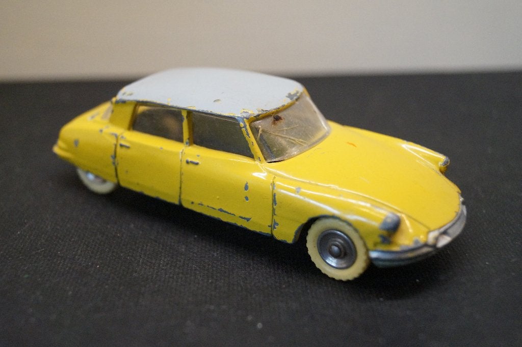 Dinky toy 24C origineel .Geen ATLAS!! Citroën DS 109, Verzenden