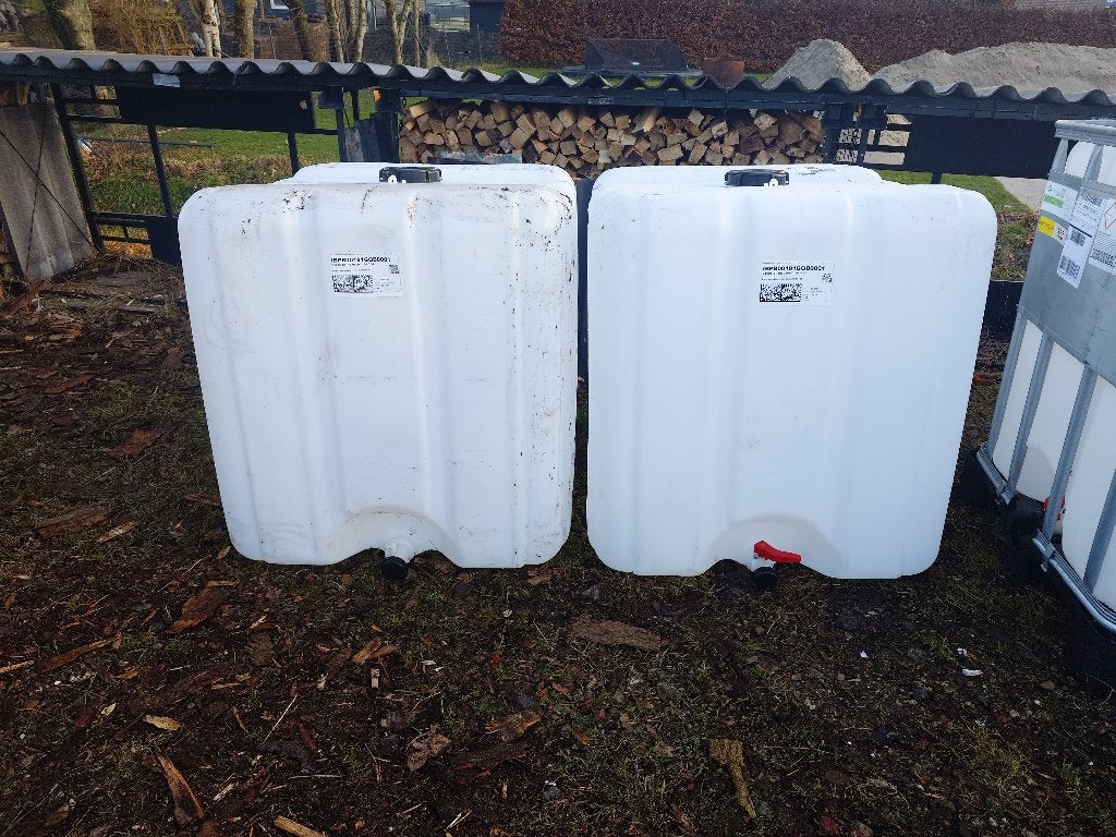 IBC-vaten 1000 liter, 150 liter of meer, Ophalen, Zo goed als nieuw