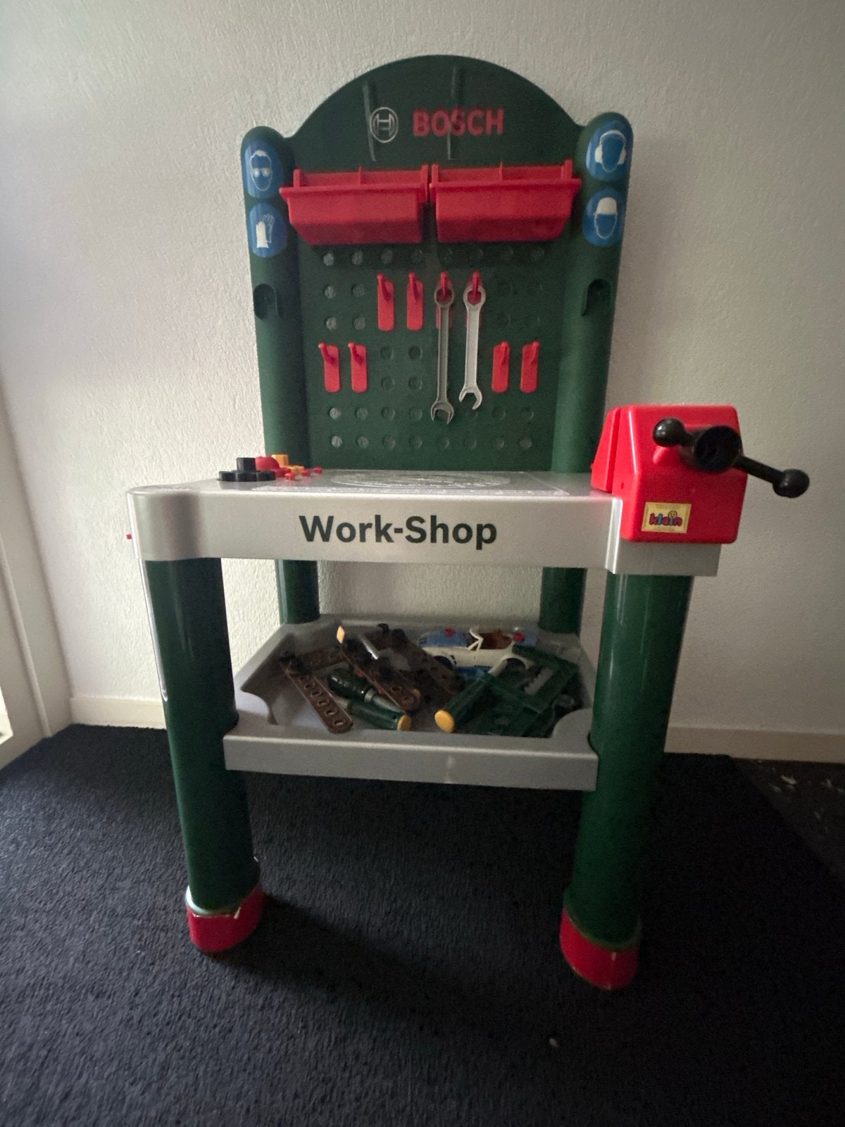 Bosch kinderwerkbank met accessoires, Kinderen en Baby's, Ophalen, Gebruikt, Bouwen