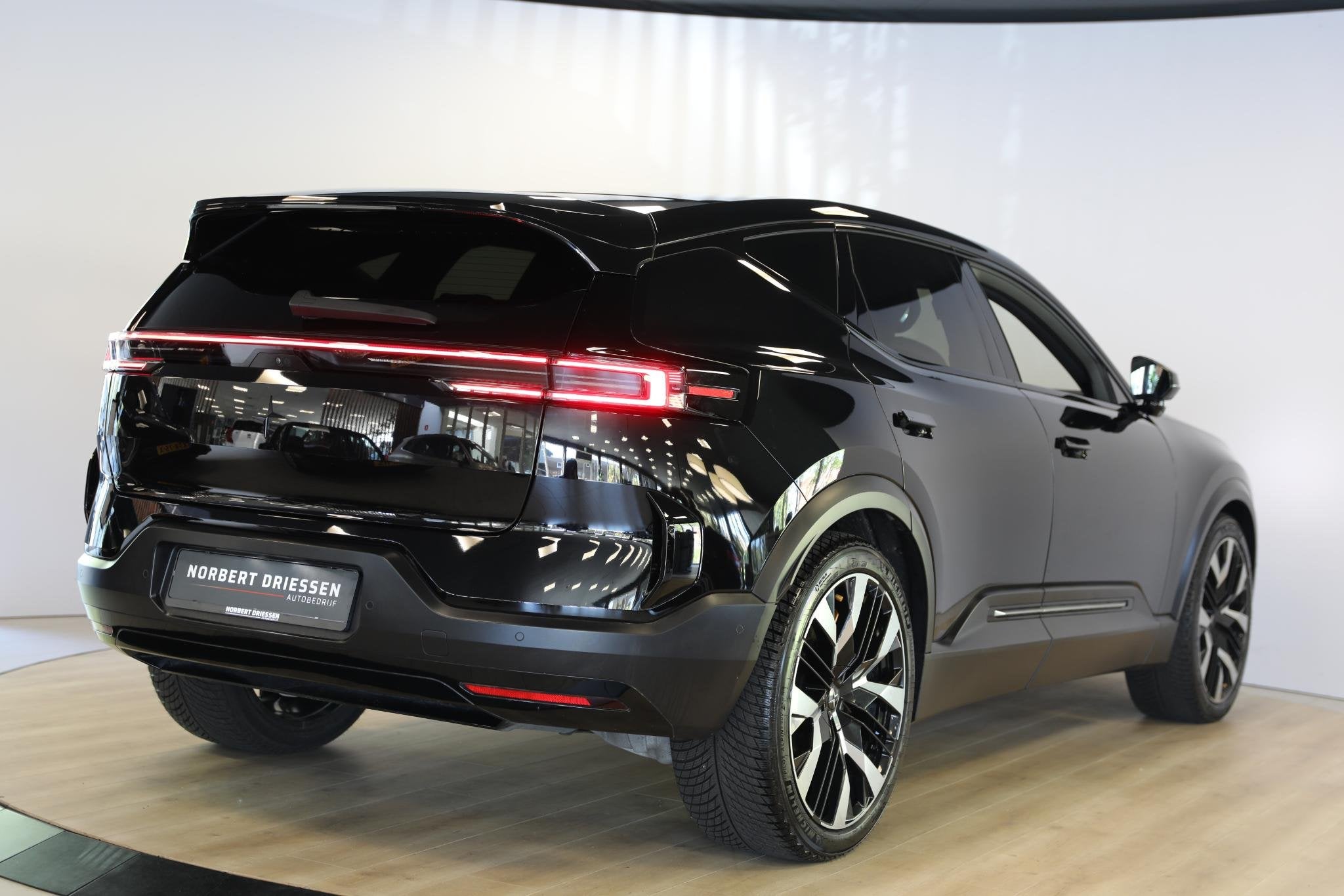 Polestar 3 Long range Dual motor Pilot Plus 111 kWh | Stoelm, Auto's, Gebruikt, Zwart, Leder, Vierwielaandrijving