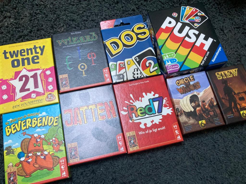 Verschillende spelletjes 6,- per stuk, Hobby en Vrije tijd, Gezelschapsspellen | Kaartspellen, Ophalen of Verzenden, Zo goed als nieuw