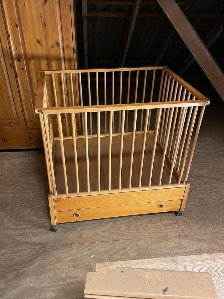 Grenen box met lade en wieltjes, Kinderen en Baby's, Boxen, Ophalen, Gebruikt, Wieltjes