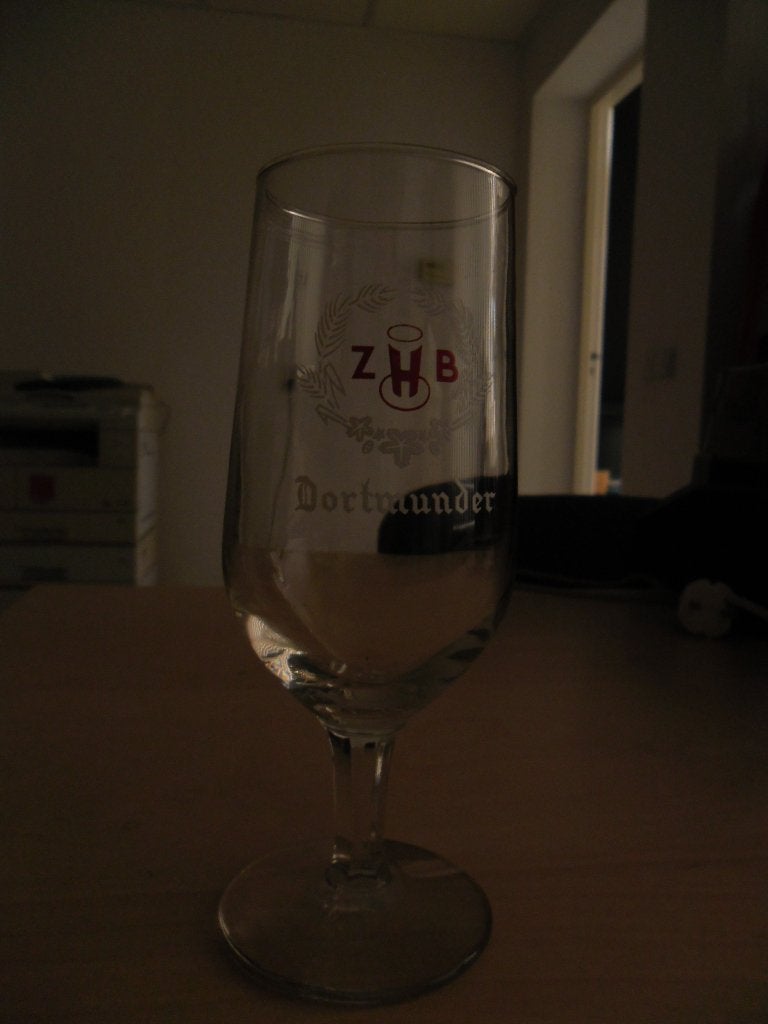 bierglas op pootje `DORTMUNDER`, Verzamelen, Glas en Borrelglaasjes, Ophalen of Verzenden, Zo goed als nieuw, Bierglas