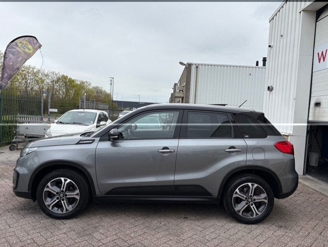 Suzuki Vitara 1.6 High Executive AIRCO, Auto's, Voorwielaandrijving, 4 cilinders, 400 kg, Leder en Stof
