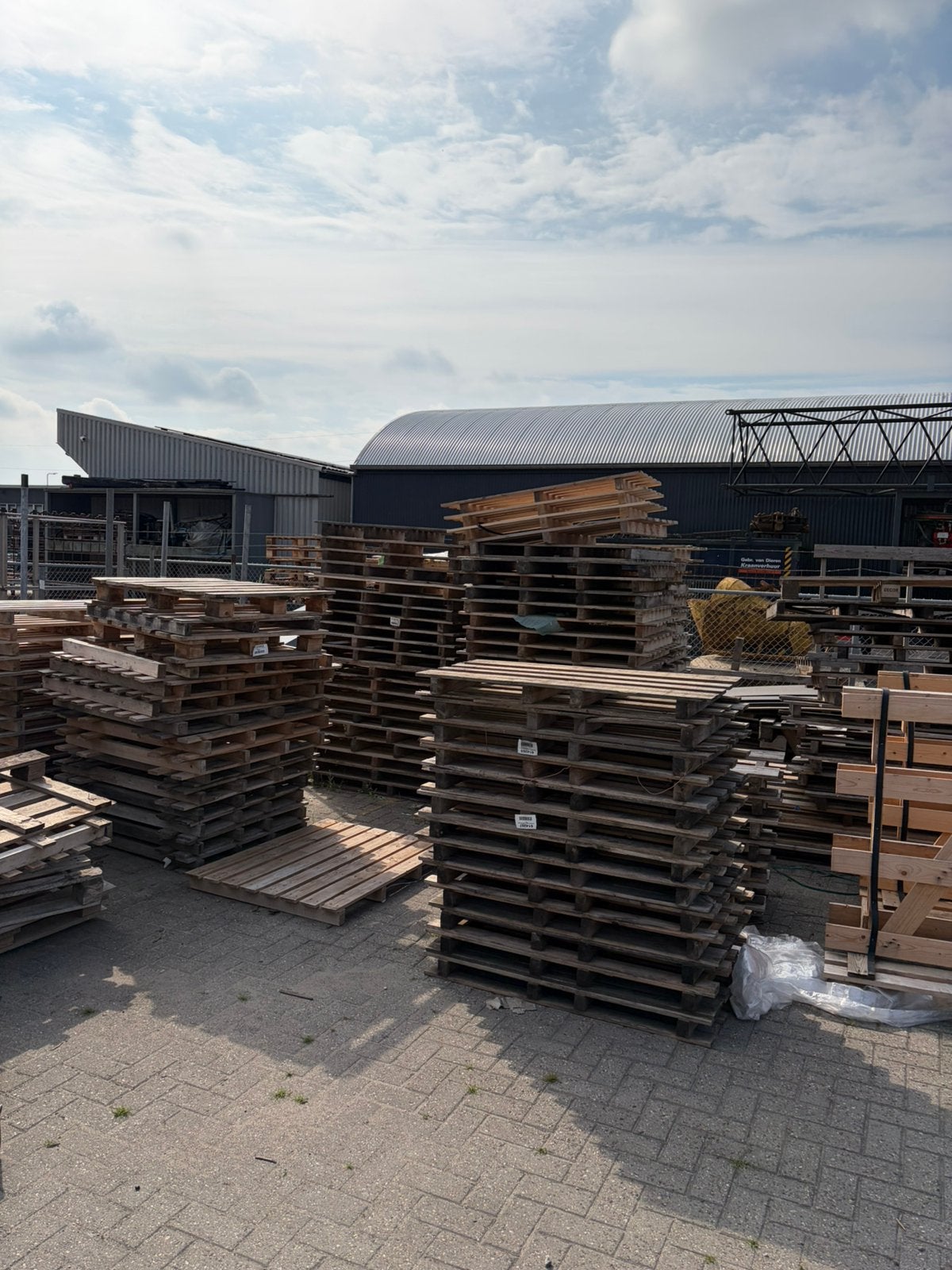 Pallets, gratis pallets, brandhout, gratis hout, Ophalen