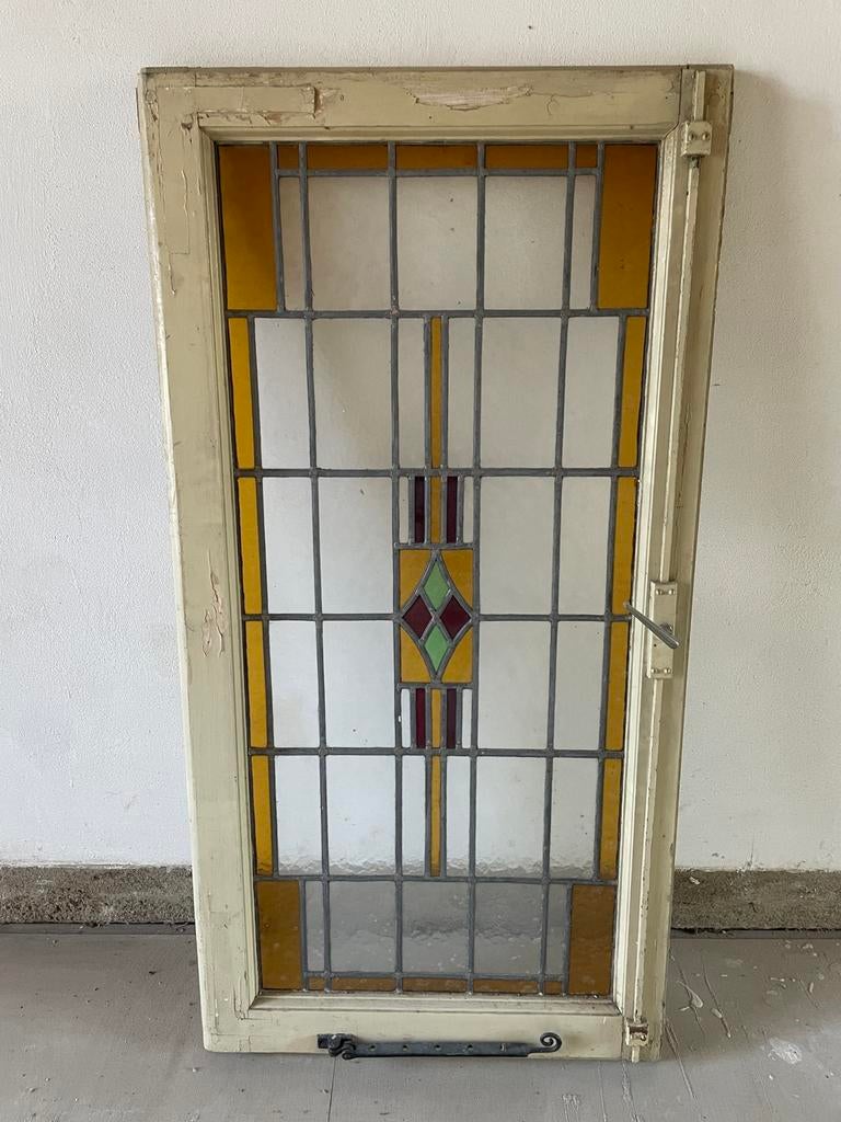 Jaren 30 glas-in-lood raam met Art Deco motief – 120 x 60 cm, Doe-het-zelf en Verbouw, Glas en Ramen, Ophalen, Gevelraam of Ruit