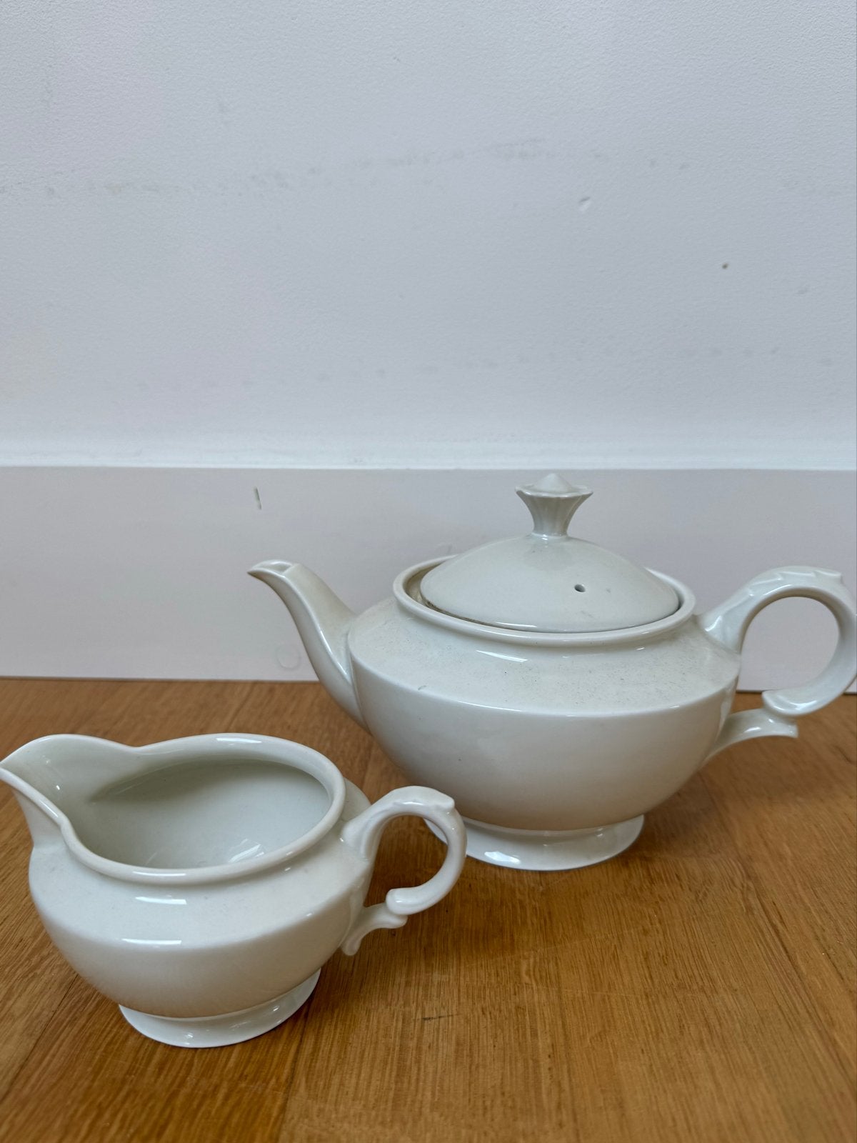 Carl Tielsch Altwasser Theepot & Melkkannetje Jaren '30, Antiek en Kunst, Ophalen of Verzenden