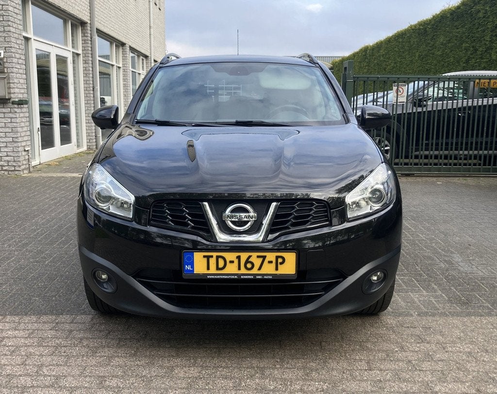 Nissan Qashqai 1.6 360 Navigatie Camera rondom L.m Velgen, Auto's, Nissan, Voorwielaandrijving, Euro 5, Gebruikt, Zwart