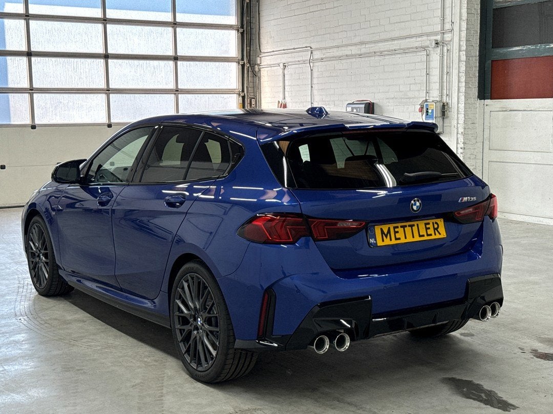 BMW 1-serie M135 xDrive M Sportpakket Pro|New|Laser, 1998 cc, 1525 kg, 4 cilinders, Blauw