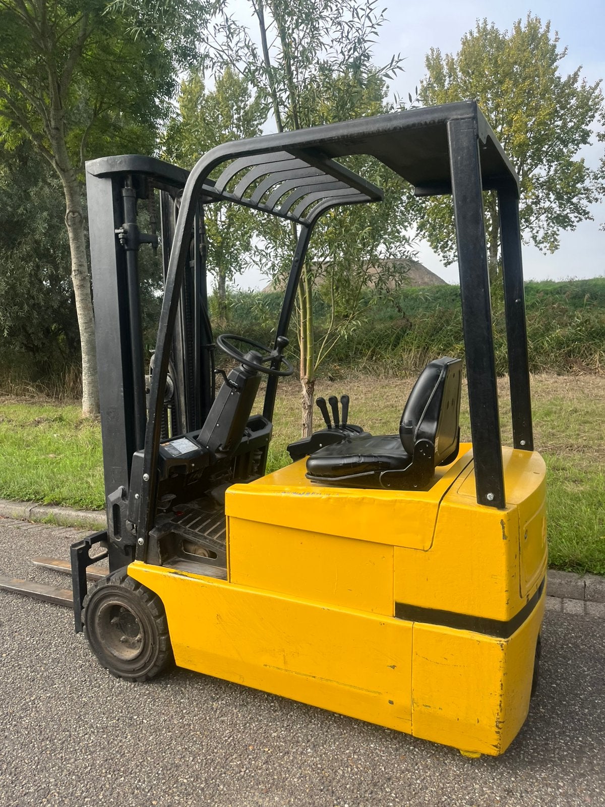 Electrische heftruck 1850KG hef, inruilkoopje werkt perfect, 1000 tot 2000 kg, Ophalen of Verzenden, Elektrisch, Heftruck