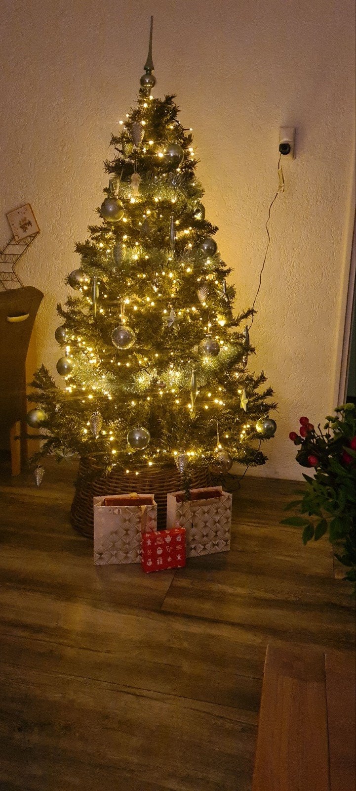 prachtige kunstkerstboom 1.80 hoog, Diversen, Ophalen, Zo goed als nieuw
