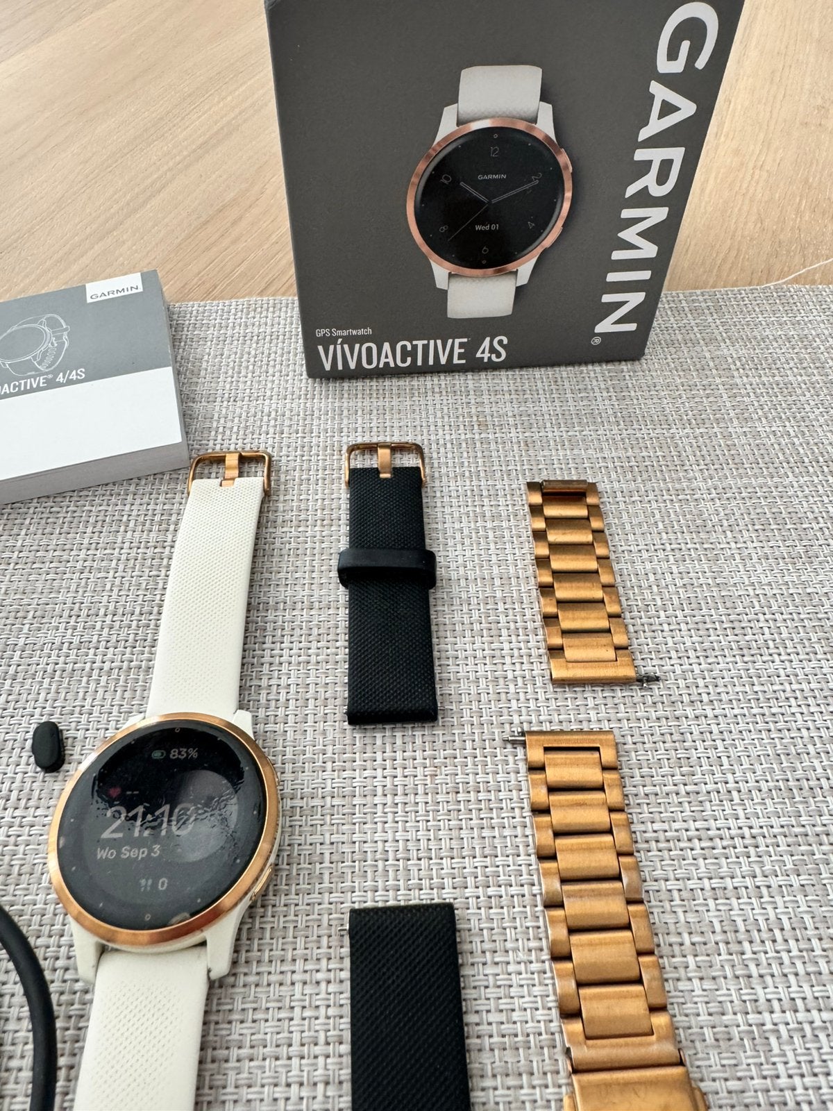 Garmin vivoactive 4S  wit / rose gold, Sieraden, Tassen en Uiterlijk, Smartwatches, Ophalen, Gebruikt, Wit, Waterdicht