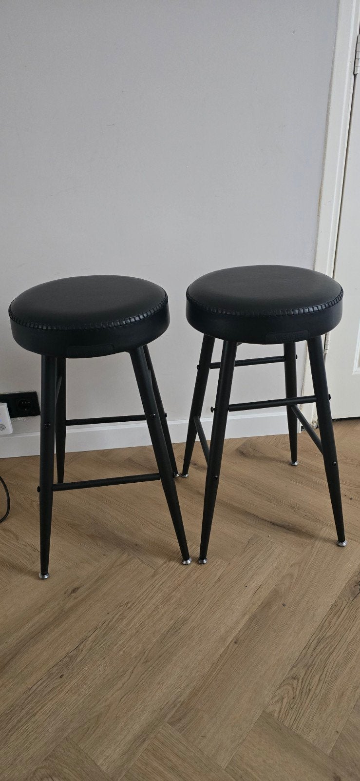 Set van 2 Vasagle krukken - Zwart, Ophalen, Zo goed als nieuw, IJzer