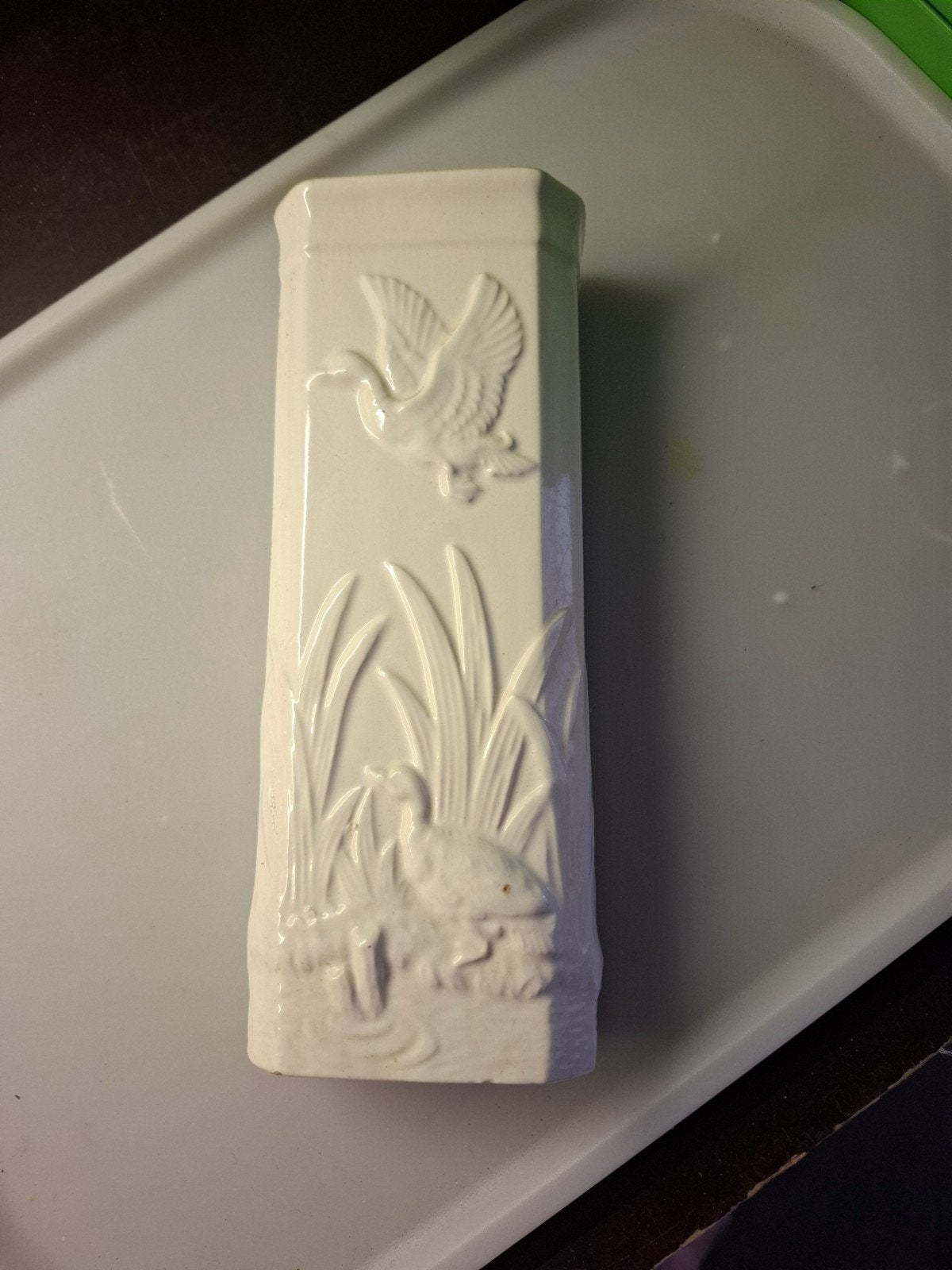 Vintage Crème hanger voor verwarming met Reliëf Eenden, Ophalen of Verzenden