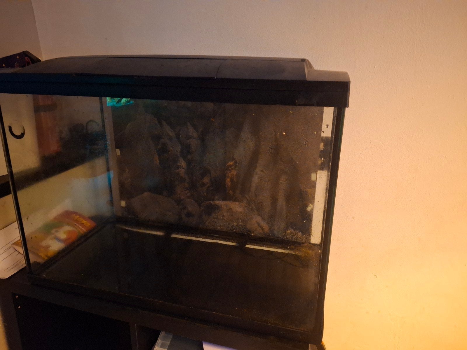 aquarium 100L, Ophalen, Leeg aquarium