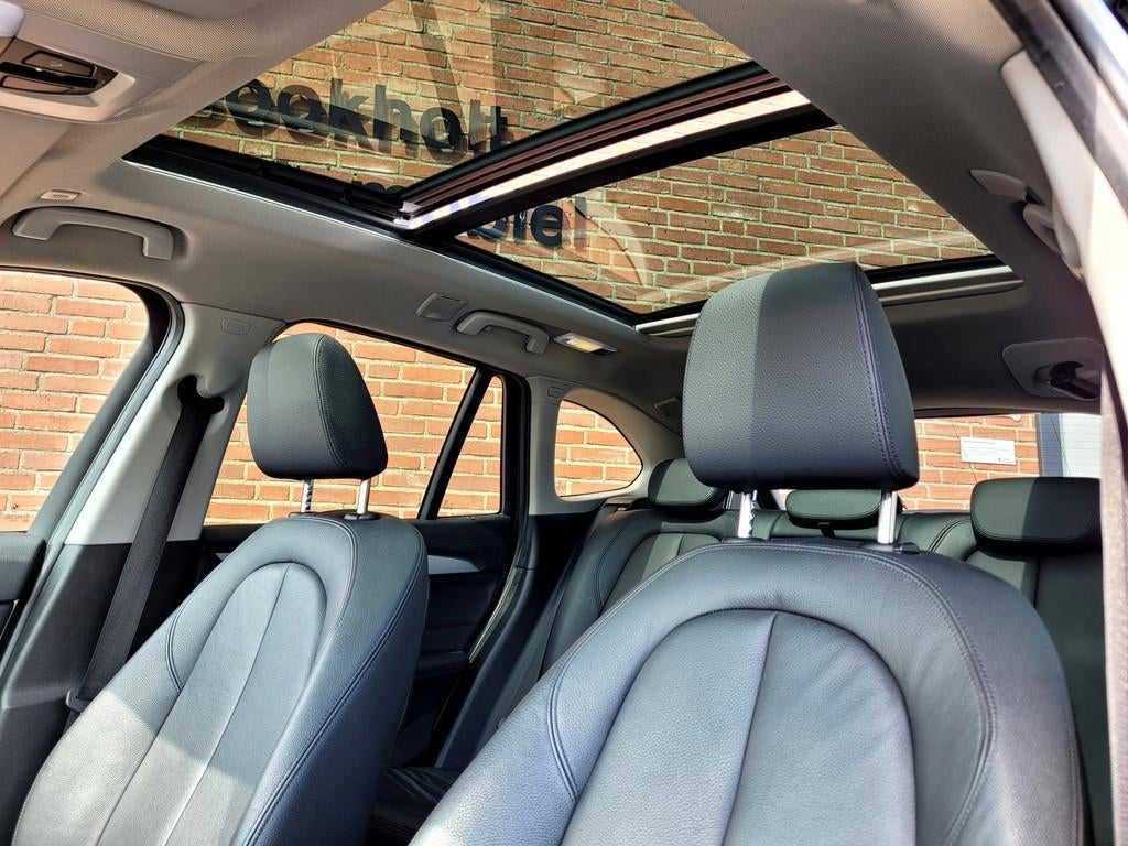 BMW X1 XDrive25e Pano, HUD, Cam, Harman, M-stuur, Leer, 8 kWh, Gebruikt, Bedrijf, Vierwielaandrijving
