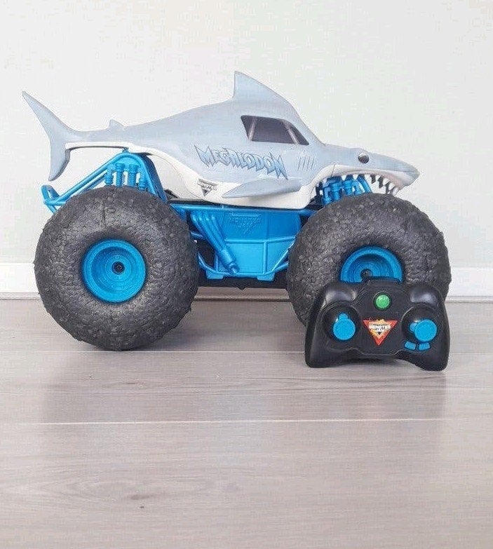 Monster Jam Megalodon RC Shark Truck met Afstandsbediening, Elektro, Gebruikt, Auto offroad, Ophalen of Verzenden