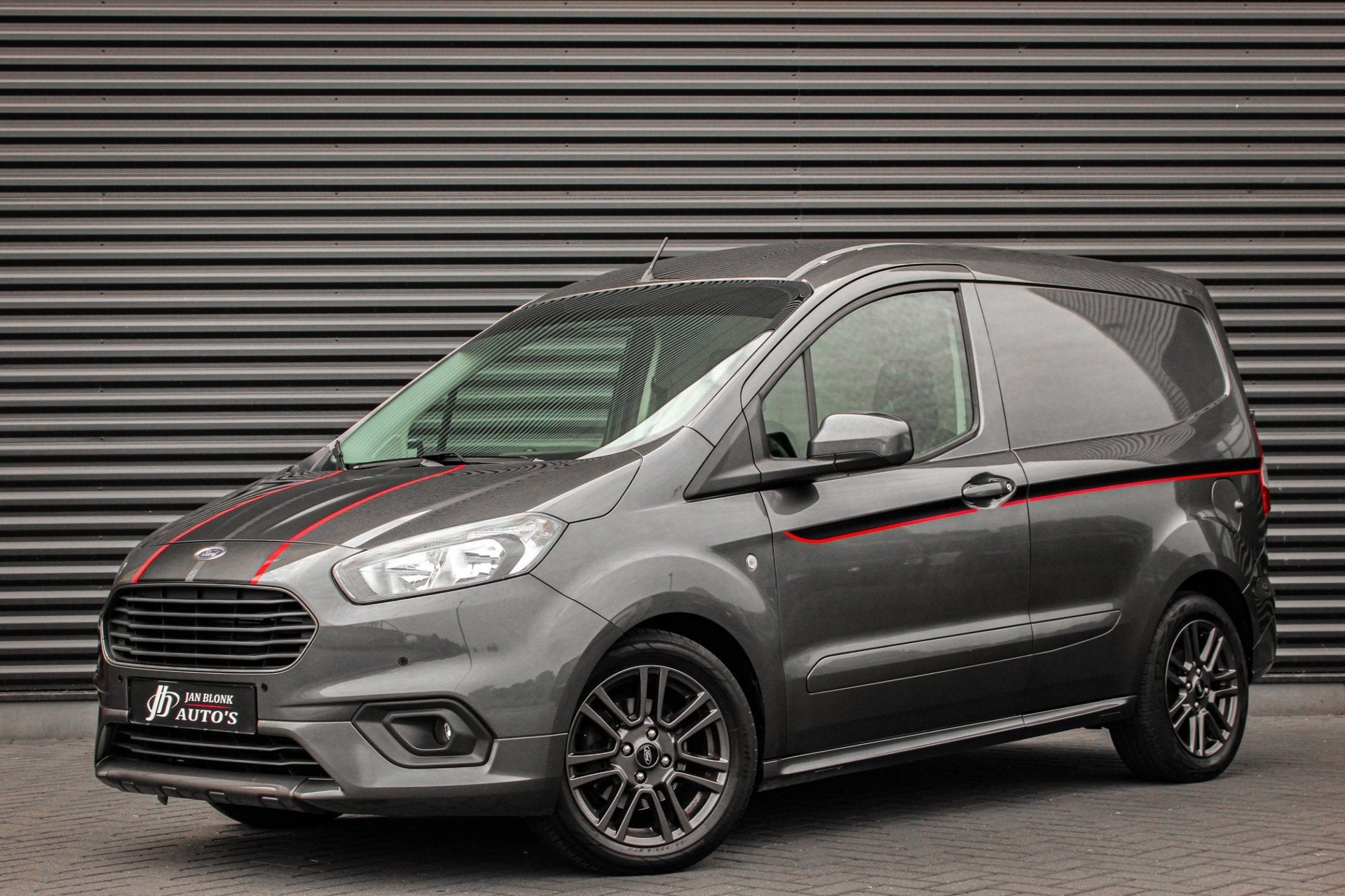 Ford Transit Courier 1.5 TDCI Sport 100PK / LM.VELGEN / 53DK, Voorwielaandrijving, 1264 kg, Bedrijf, 19 km/l