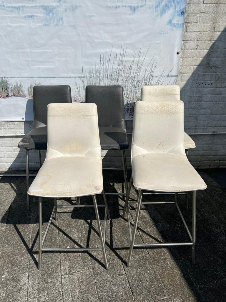 Gratis ophalen! 5x barkruk, merk XOOON, 63 cm zithoogte., Huis en Inrichting, Barkrukken, Ophalen, Draaibaar, 60 tot 90 cm, Metaal