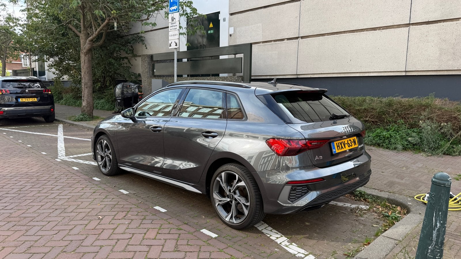 Foto 7 van Audi A3 40TFSIe,3x S-line,ACC,B&O,Matrix,Sfeerv.