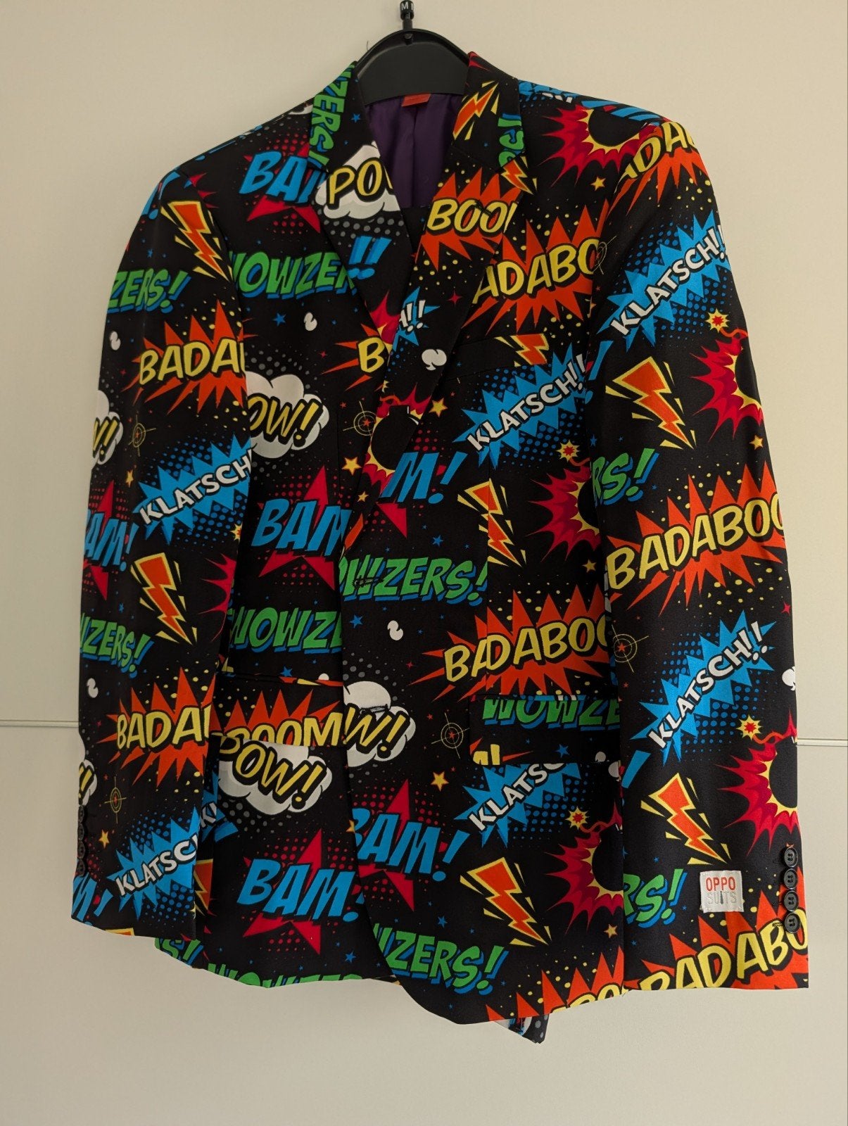 Opposuits Badaboom maat 48 Nieuw, Kleding | Heren, Carnavalskleding en Feestkleding, Ophalen of Verzenden, Nieuw, Maat 48/50 (M)