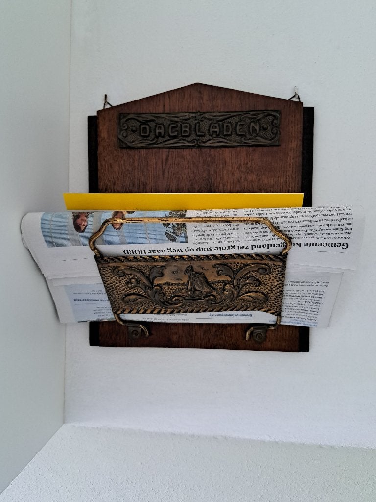 Dagblad wandhouder., Ophalen of Verzenden