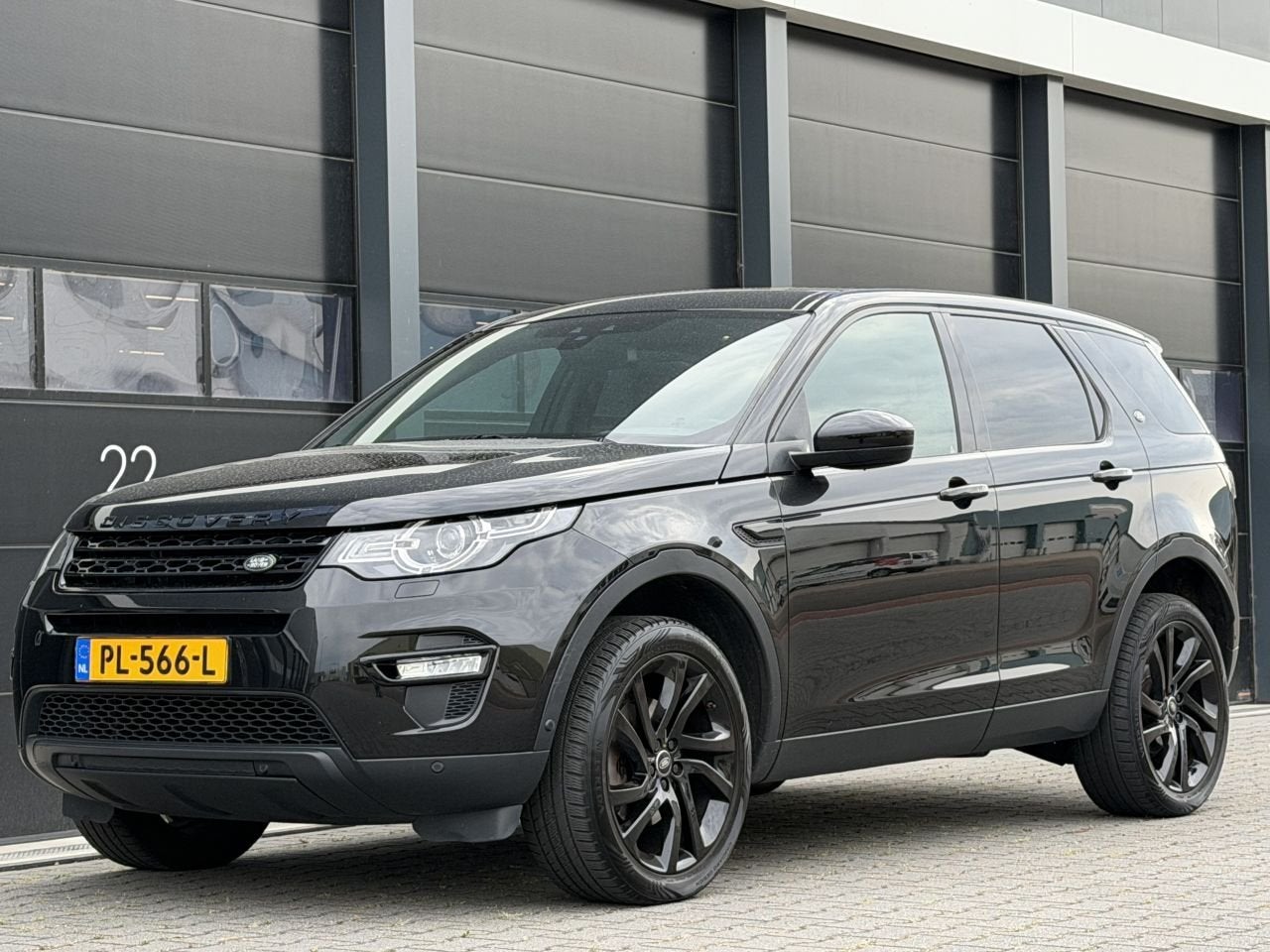 Land Rover Discovery Sport 2.0 TD4 HSE Luxury Pano Camera Le, Auto's, Land Rover, Automaat, Euro 6, 179 pk, Discovery Sport