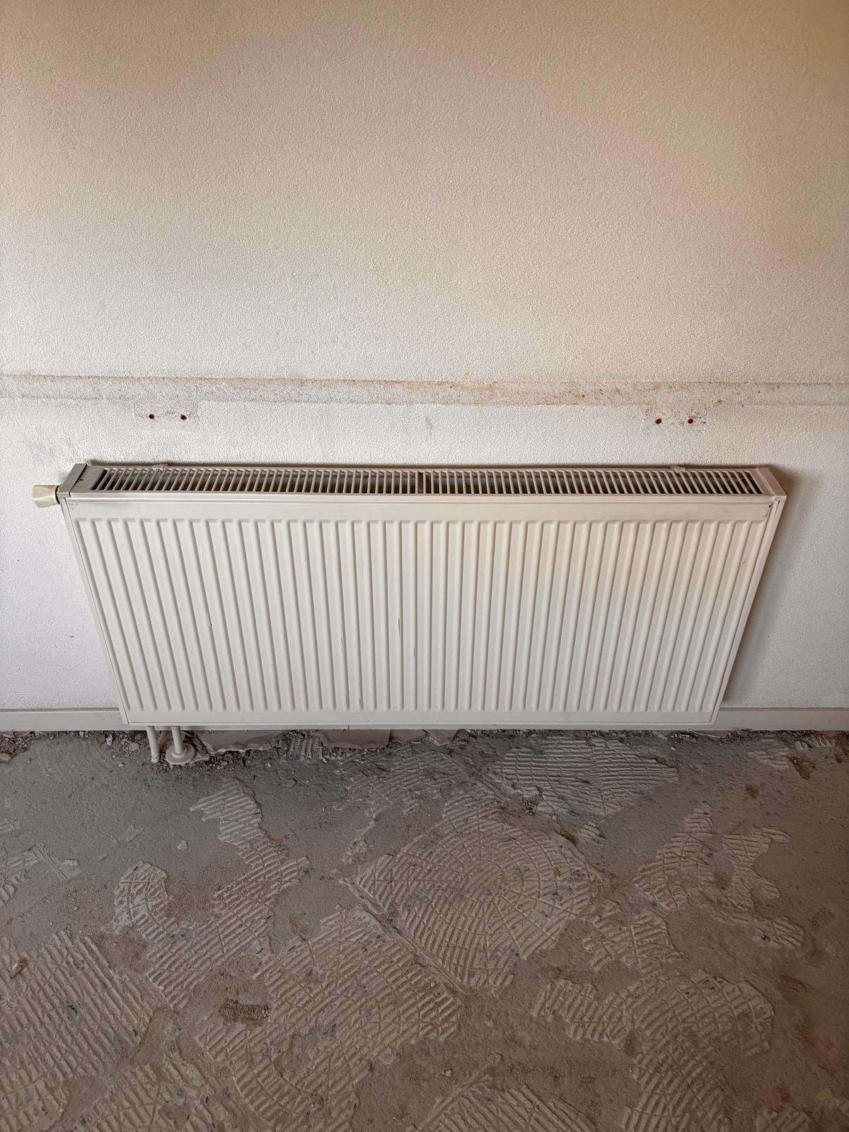Diverse radiatoren te koop, nette staat, Doe-het-zelf en Verbouw, Verwarming en Radiatoren, Ophalen, Zo goed als nieuw, Radiator