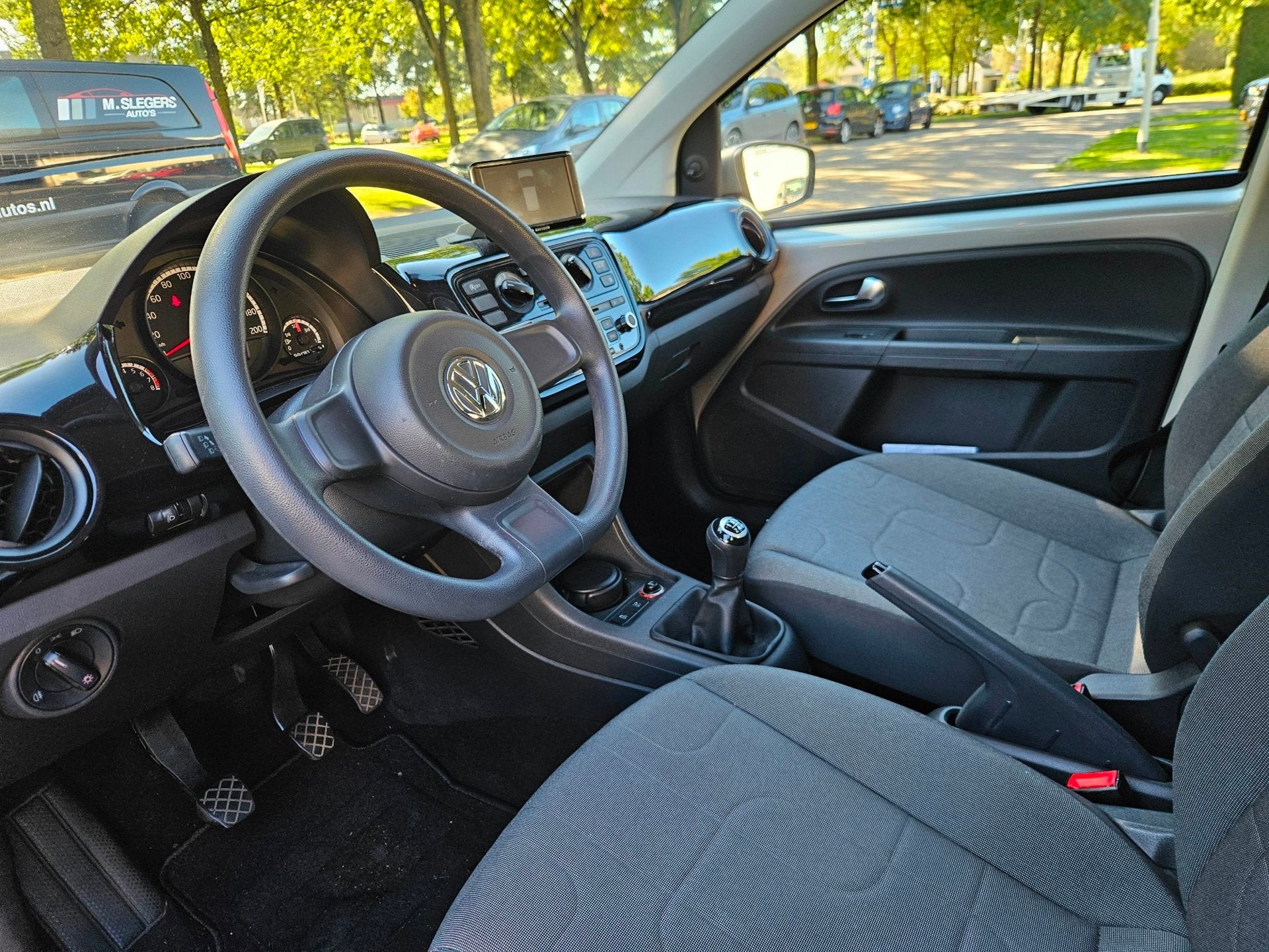 Foto 17 van Volkswagen Up! 1.0 move up! BlueMotion*Zeer mooi!*NAP