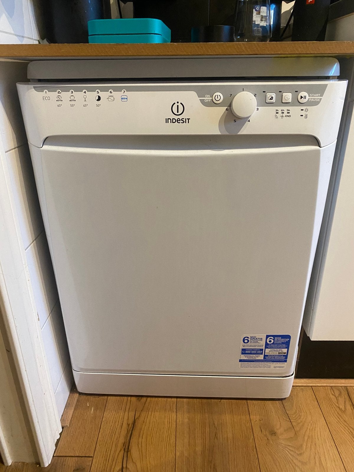 Indesit vaatwasser, Ophalen, Zo goed als nieuw, 85 tot 90 cm